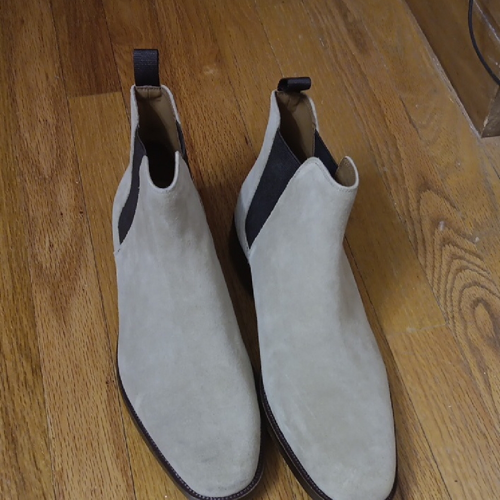 Aldo Tan Chelsea Boots with Elastic Panels and Suede Material